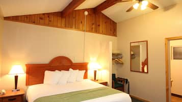 Desk, iron/ironing board, free WiFi