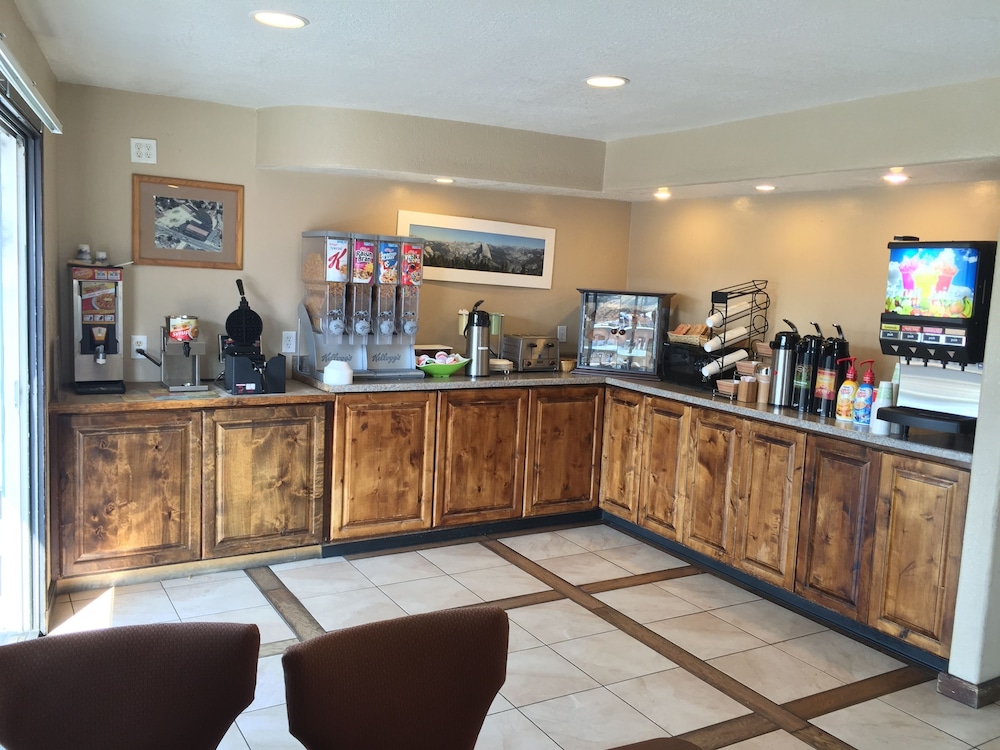 Oakhurst Lodge by null