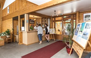 Reception - Odalys Résidence Les Chalets d'Evian (Evian-les-Bains)