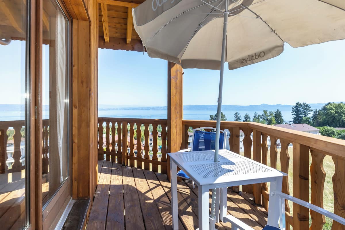 Apartment, 1 Bedroom, Lake View | Terrace/patio