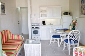 One Bedroom Apartment | Living area