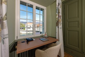 Small Boutique Room | 部屋からの景観