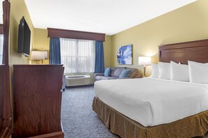 Standard Room, 1 Queen Bed, Non Smoking, Refrigerator & Microwave (with Sofabed) | Down comforters, in-room safe, individually decorated - Best Western Plus Grand-Sault Hotel & Suites (Grand Falls)