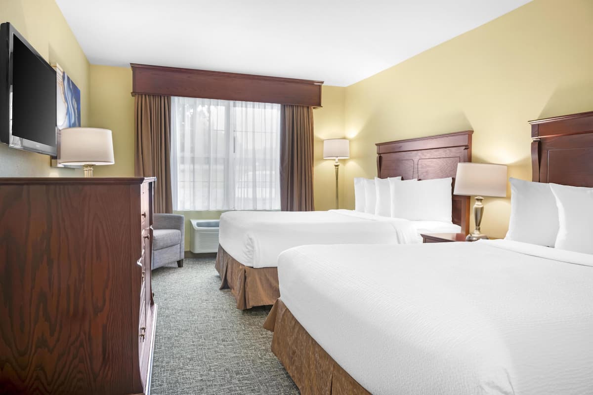 Executive Room, 2 Queen Beds, Non Smoking, Refrigerator & Microwave | Down duvets, in-room safe, individually decorated