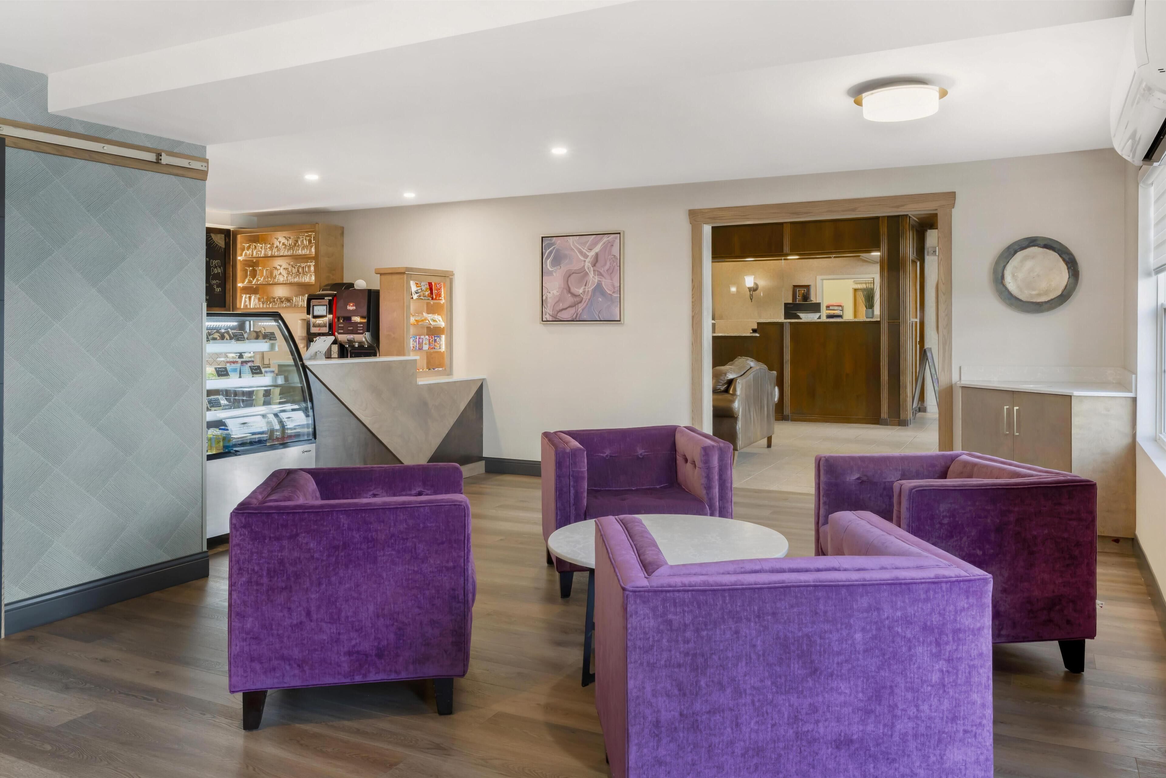 Morgenmadsbuffet hver dag (10 CAD pr. person)