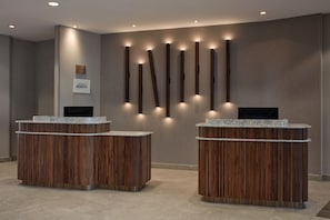 Reception - Courtyard by Marriott Mississauga - Airport Corporate Centre West (Mississauga)