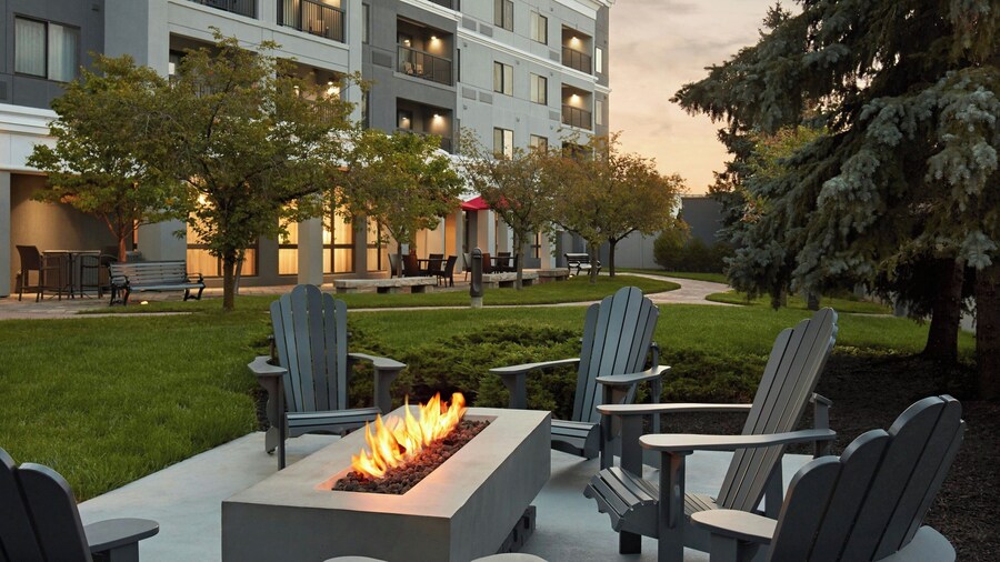 Courtyard by Marriott Mississauga - Airport Corporate Centre West