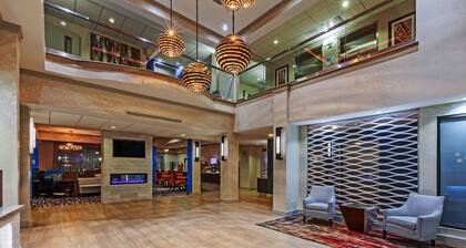 Holiday Inn Express & Suites Houston East, by IHG