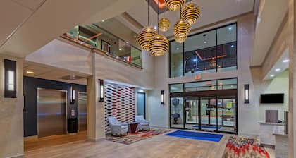 Holiday Inn Express & Suites Houston East, by IHG