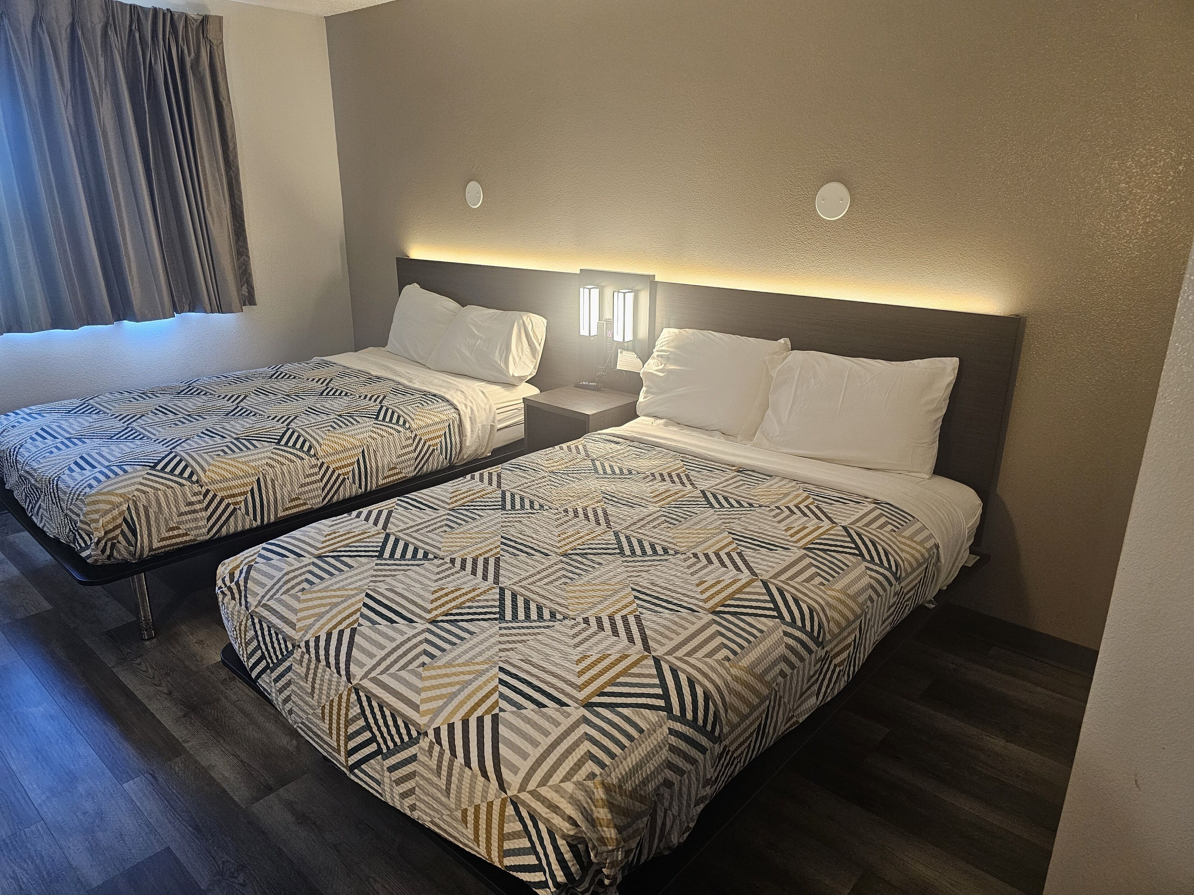 Free WiFi, bed sheets