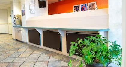 Motel 6 Las Cruces, NM - Telshor