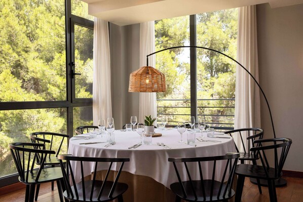 Breakfast, lunch, dinner served; Mediterranean cuisine, pool views 