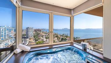 Een Turks bad/hammam, lichaamsbehandelingen, hydrotherapie