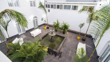 Superior tweepersoonskamer (Fountain view) | Uitzicht op de binnenplaats