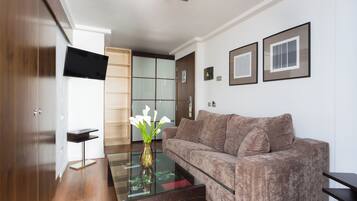 Family Room | Living area | TV