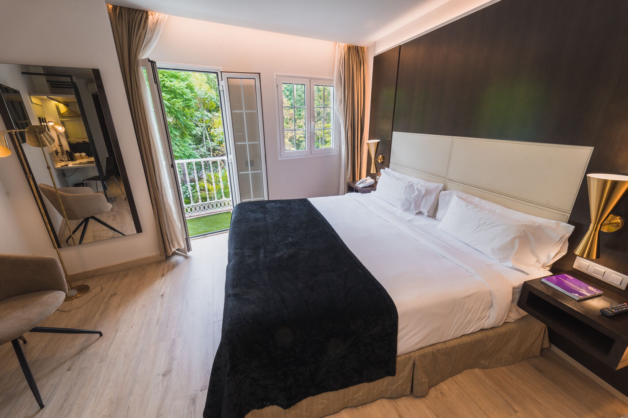 Premium Double Room, Park View | Minibar, in-room safe, desk, blackout drapes