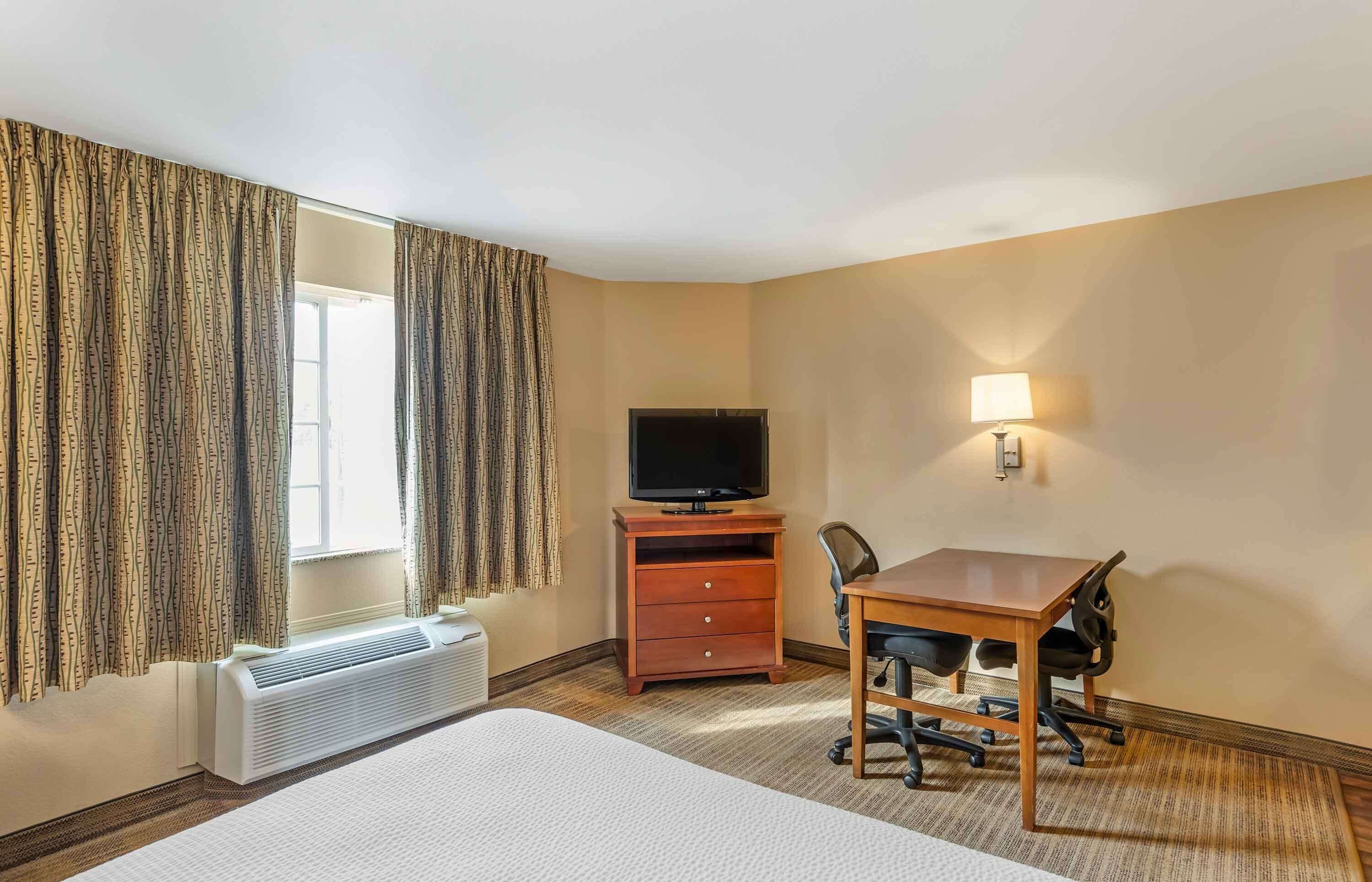 Photo - Extended Stay America Suites - Bakersfield - Chester Lane