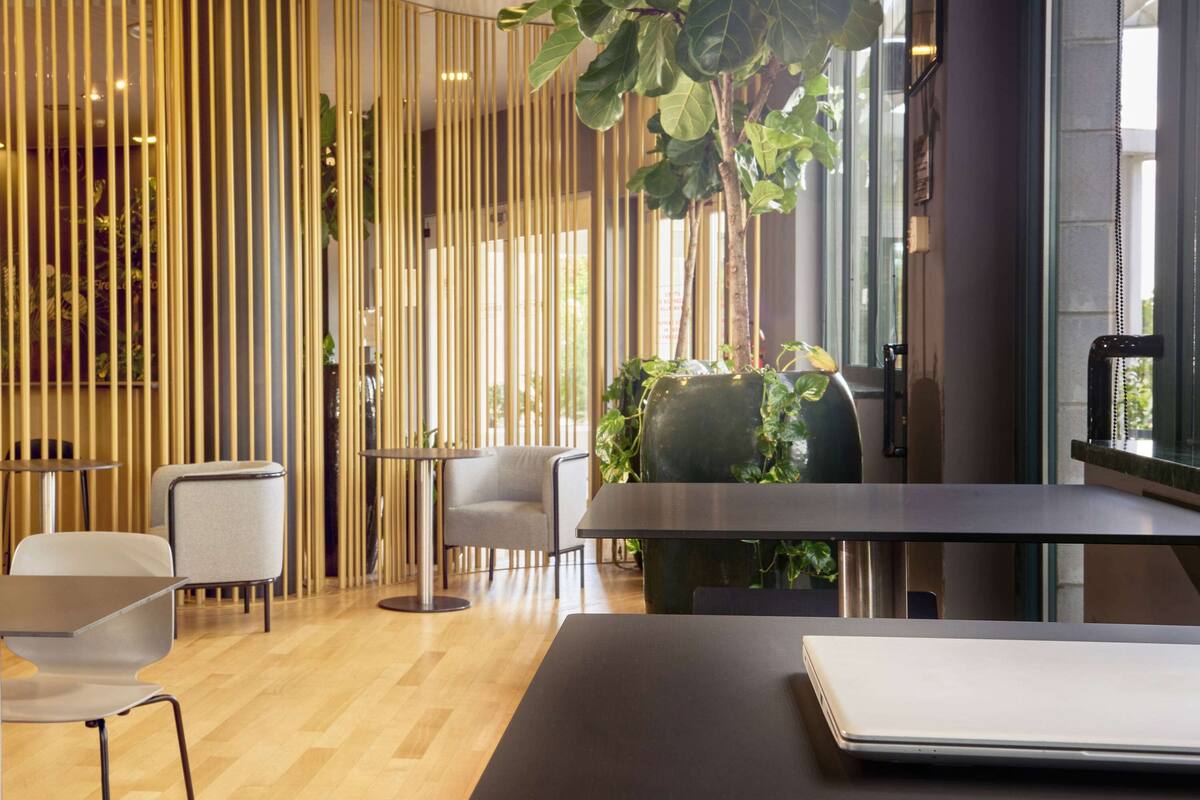 daily buffet breakfast (eur 12 per person)