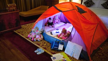 Premium bedding, down comforters, minibar, in-room safe