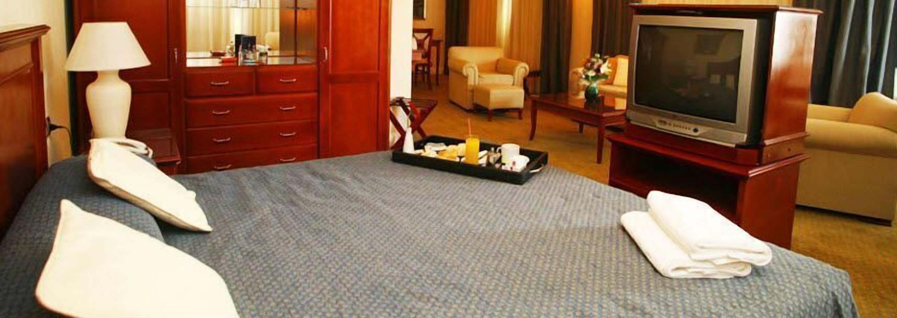 minibar, in-room safe, desk, soundproofing