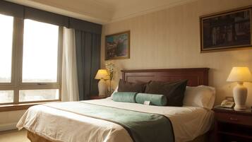 Standard Double Room, 1 King Bed | Minibar, in-room safe, desk, soundproofing