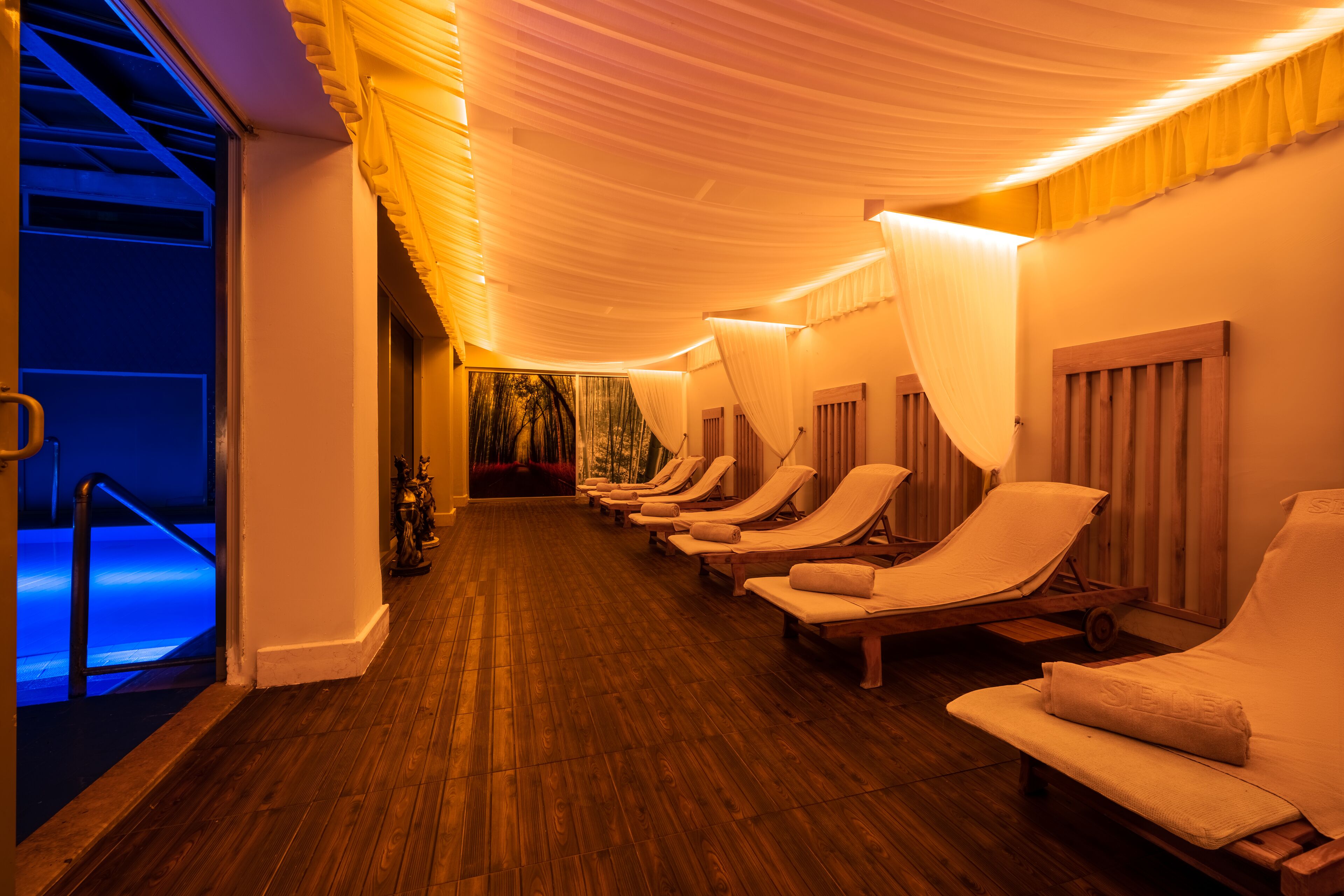 ซาวน่า, ห้องอบไอน้ำ, ที่อาบน้ำแบบตุรกี/ฮัมมัม, ทรีทเมนท์ดูแลผิว