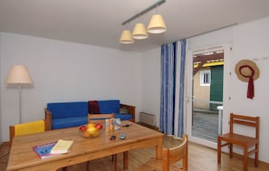 In-room safe, cots/infant beds, WiFi, bed sheets - Résidence Club Les Villas du Lac (Soustons)