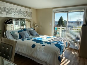 Signature Room, 1 Queen Bed, Ocean View