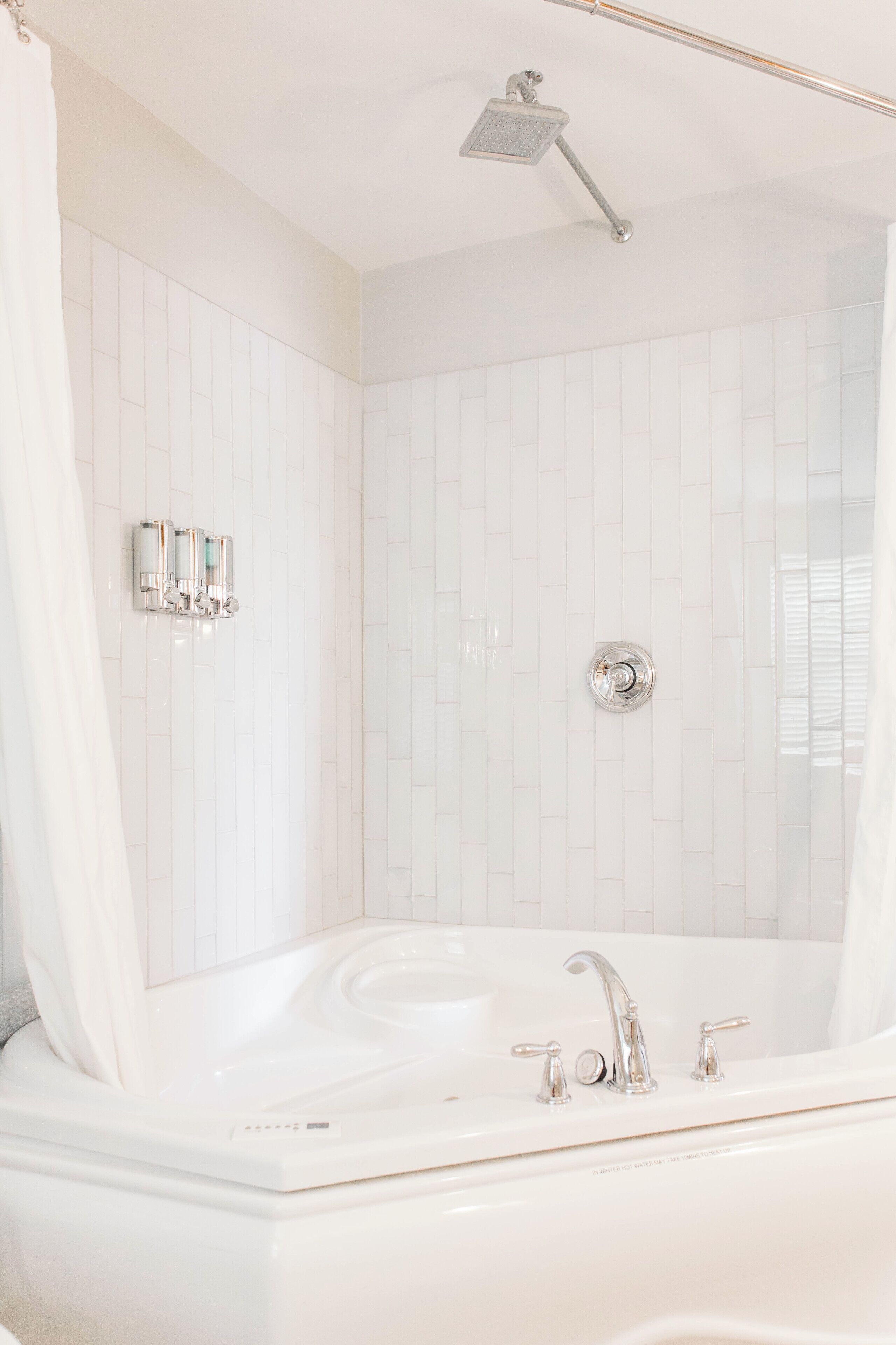 King Bed Jetted Tub (Clara and Russell Stover) | Bathroom
