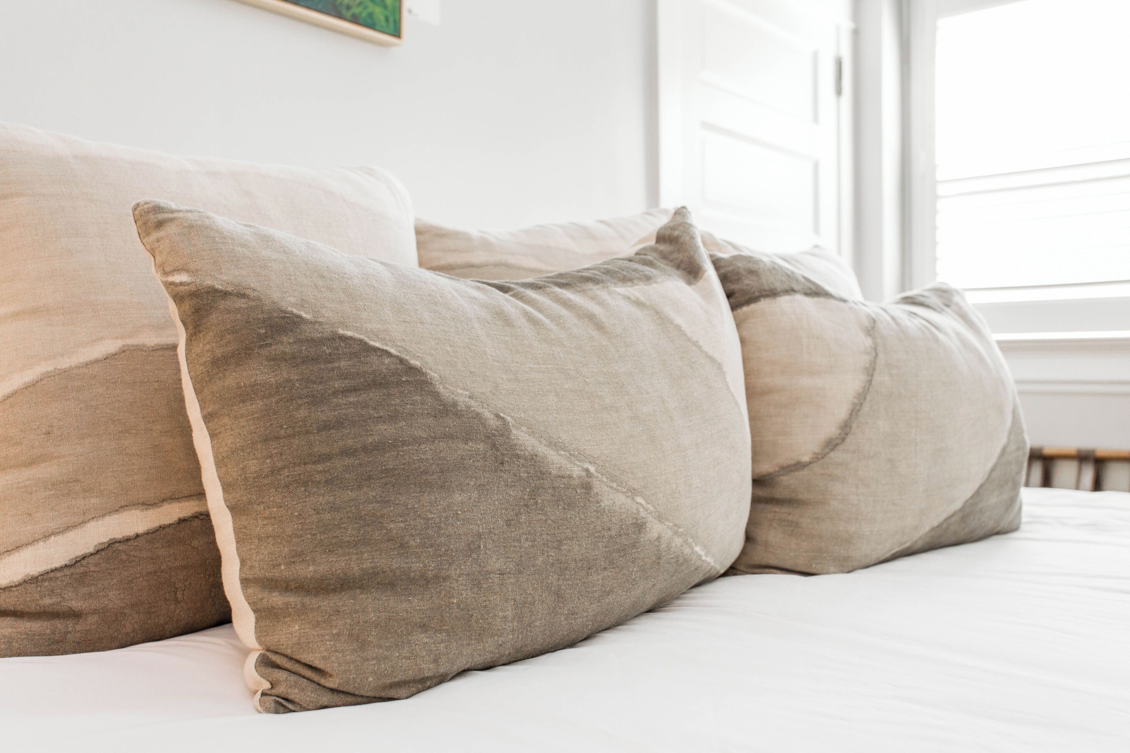 Habitación, 1 cama de matrimonio grande, bañera de hidromasaje | Ropa de cama de alta calidad y colchones con acolchado adicional
