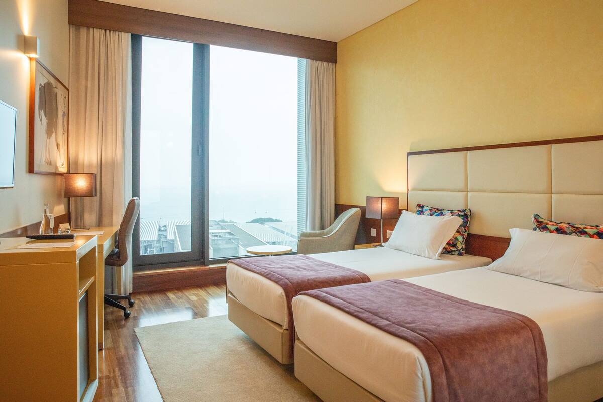 minibar, in-room safe, desk, blackout curtains