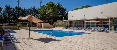 Seasonal outdoor pool