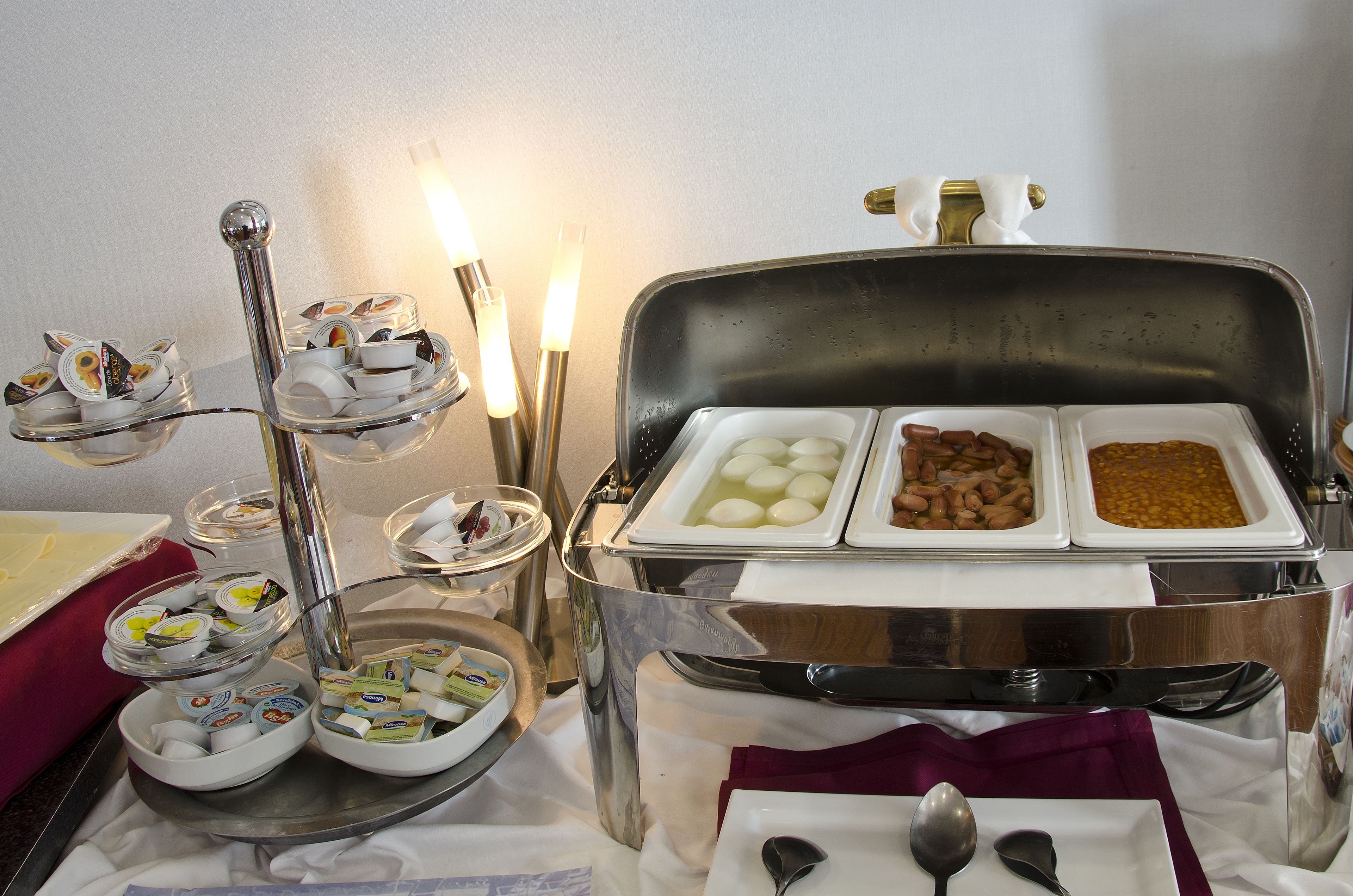 daily buffet breakfast (eur 11.50 per person)