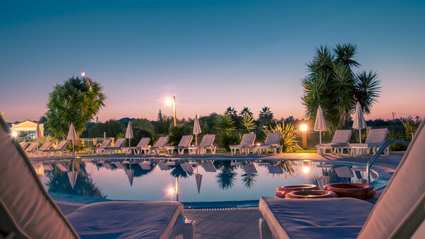 Outdoor pool - Erofili Hotel (Corfu)