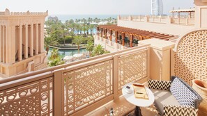 Junior Suite (Ocean) | Balcony - Jumeirah Al Qasr Dubai (Dubai)