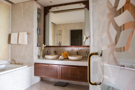 Jumeirah Al Qasr Dubai - Image 56