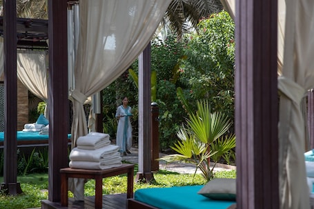 Jumeirah Al Qasr Dubai - Image 28