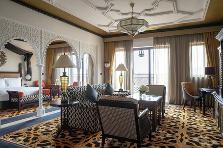Jumeirah Al Qasr Dubai - Image 35