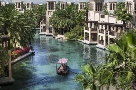 Jumeirah Al Qasr Dubai - Image 8