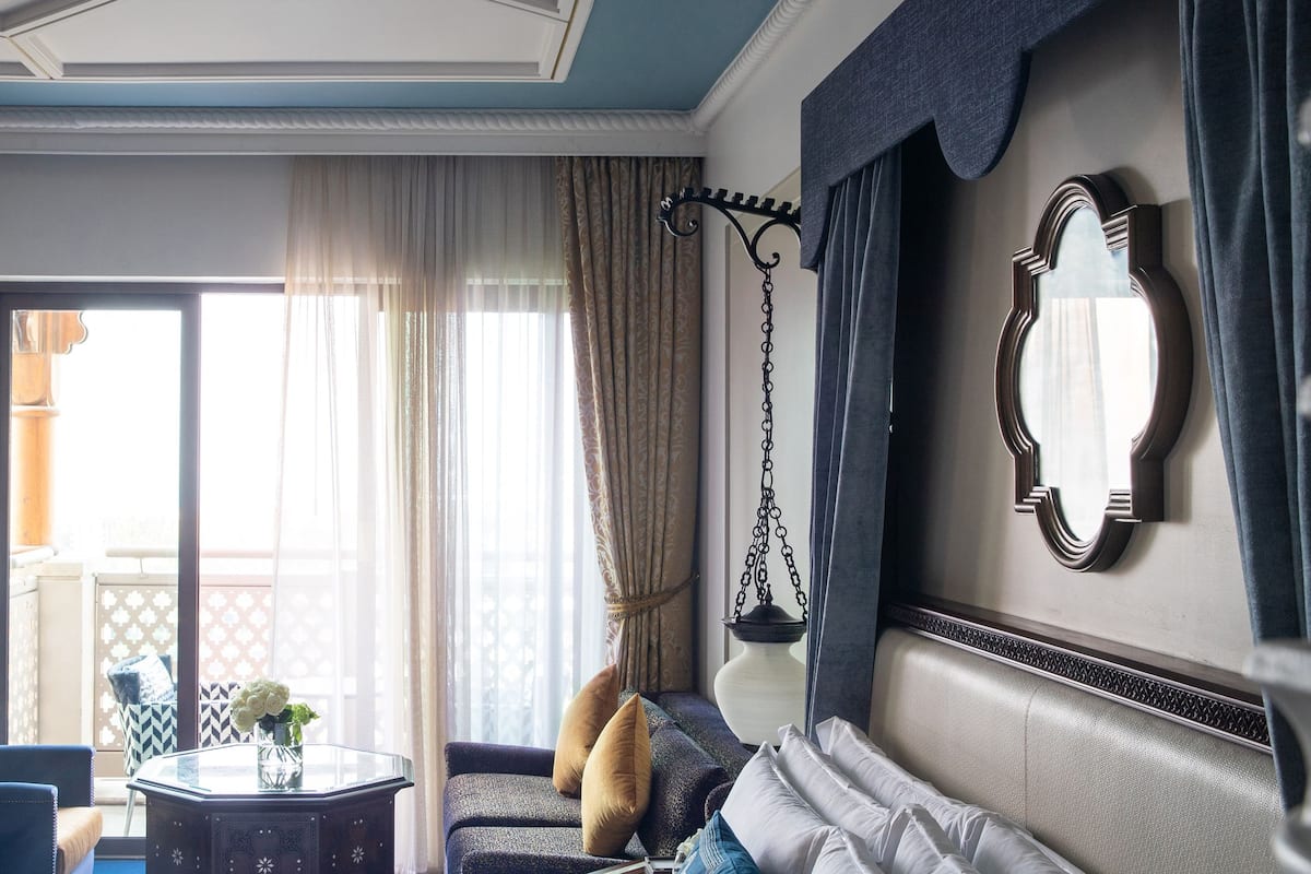 premium bedding, select comfort beds, minibar, in-room safe