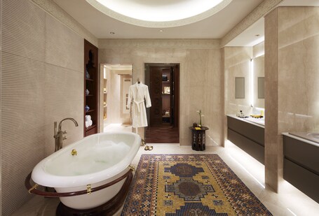 Jumeirah Al Qasr Dubai - Image 13