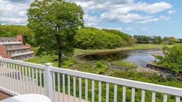 Kamar Eksekutif, 2 kamar tidur, balkon, pemandangan sungai | Pemandangan balkon