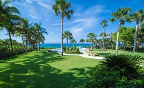 Luxury Villa, 5 Bedrooms, Oceanfront Villa Ataraxia | 住宿一隅