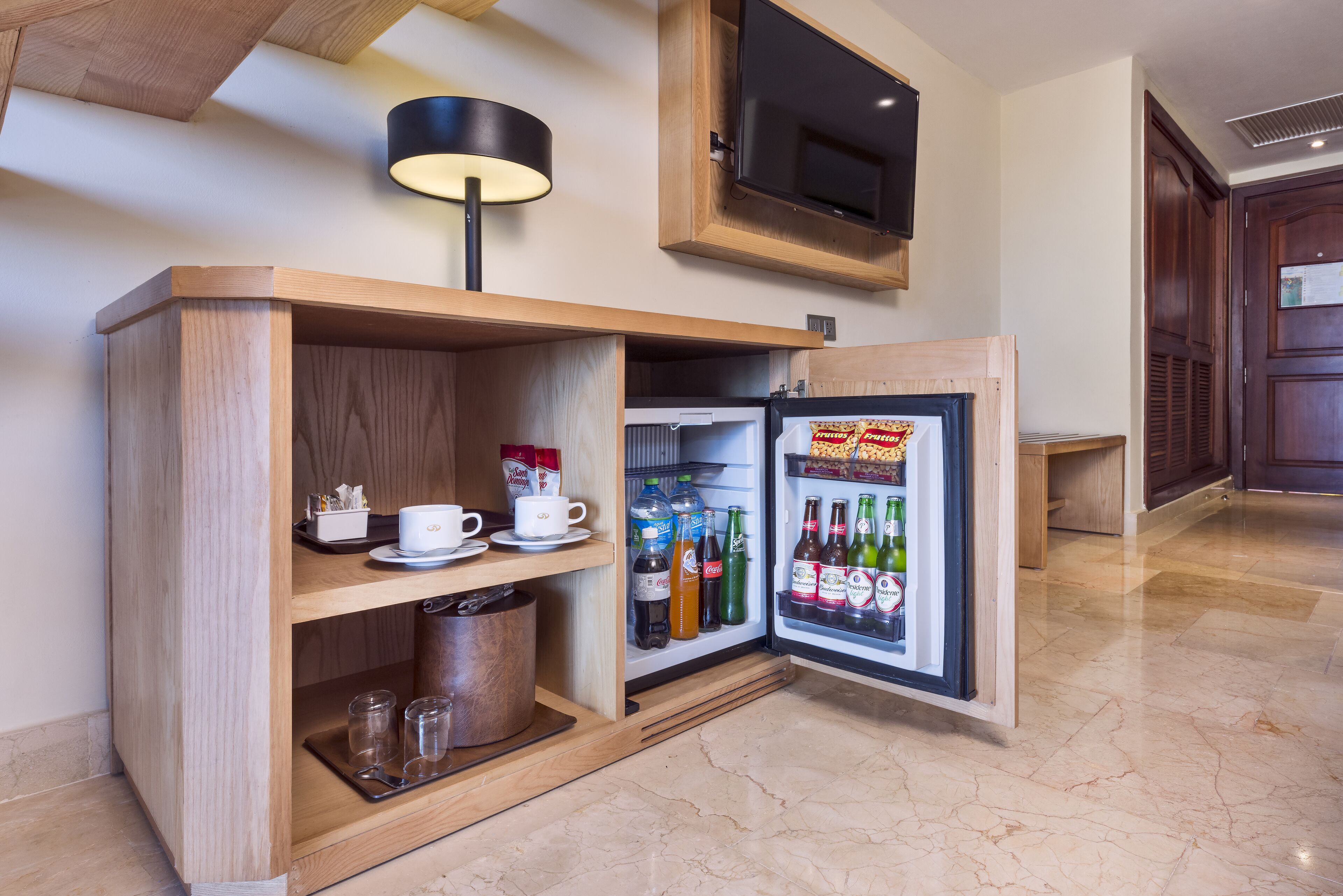 Premium bedding, free minibar, in-room safe, desk