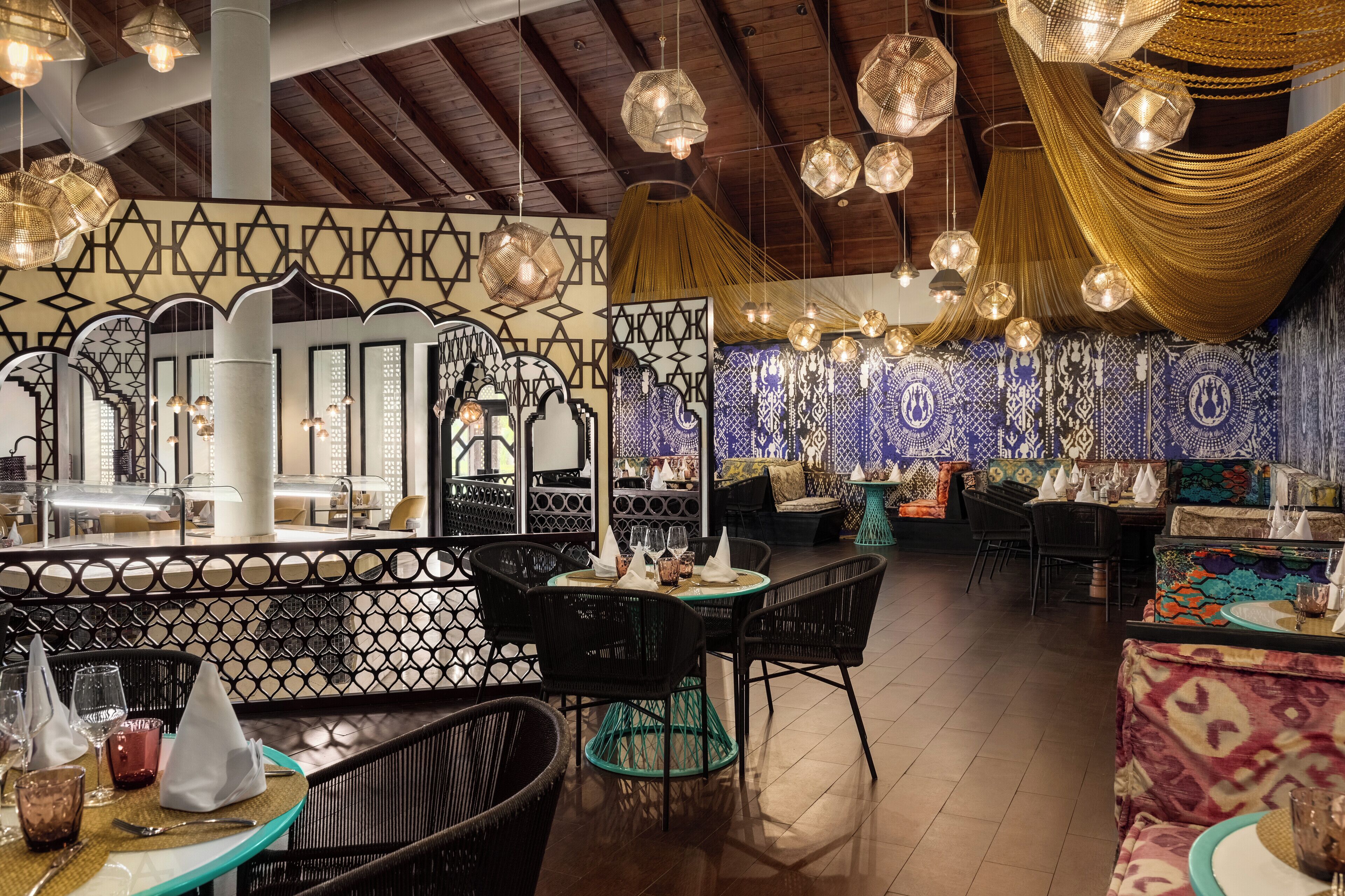 7 restaurants servant le dîner, spécialités Cuisine indienne