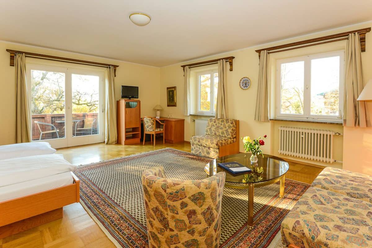 Chambre Familiale (A) | Literie de qualité supérieure, minibar, coffres-forts dans les chambres