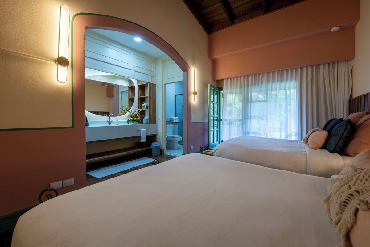 Deluxe Room, 2 Queen Beds | Premium bedding, down duvets, pillow-top beds, in-room safe