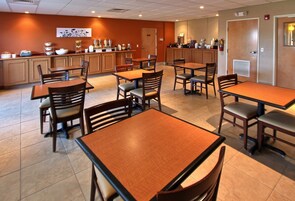 Café da manhã continental grátis todos os dias