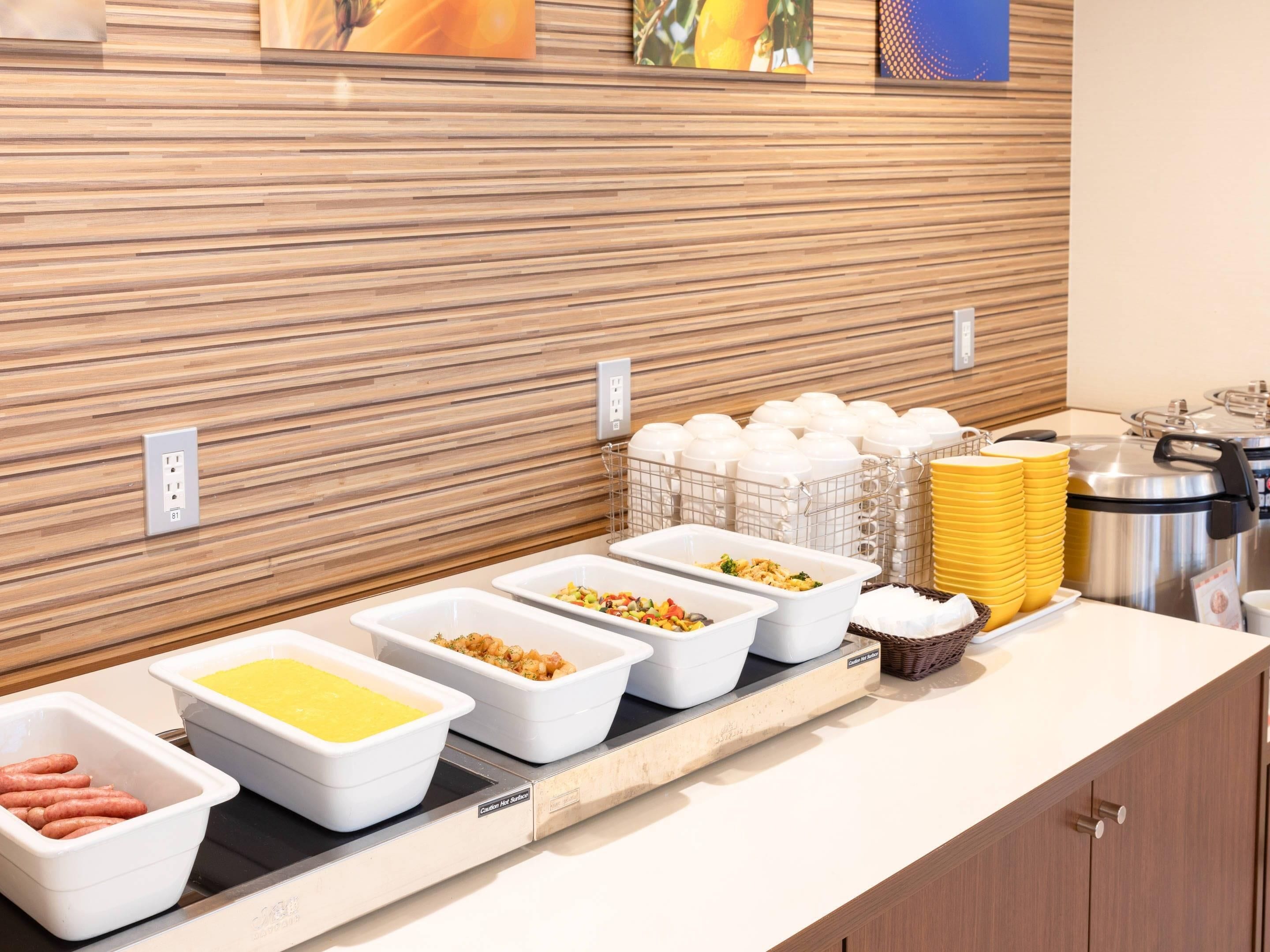 Free daily continental breakfast 