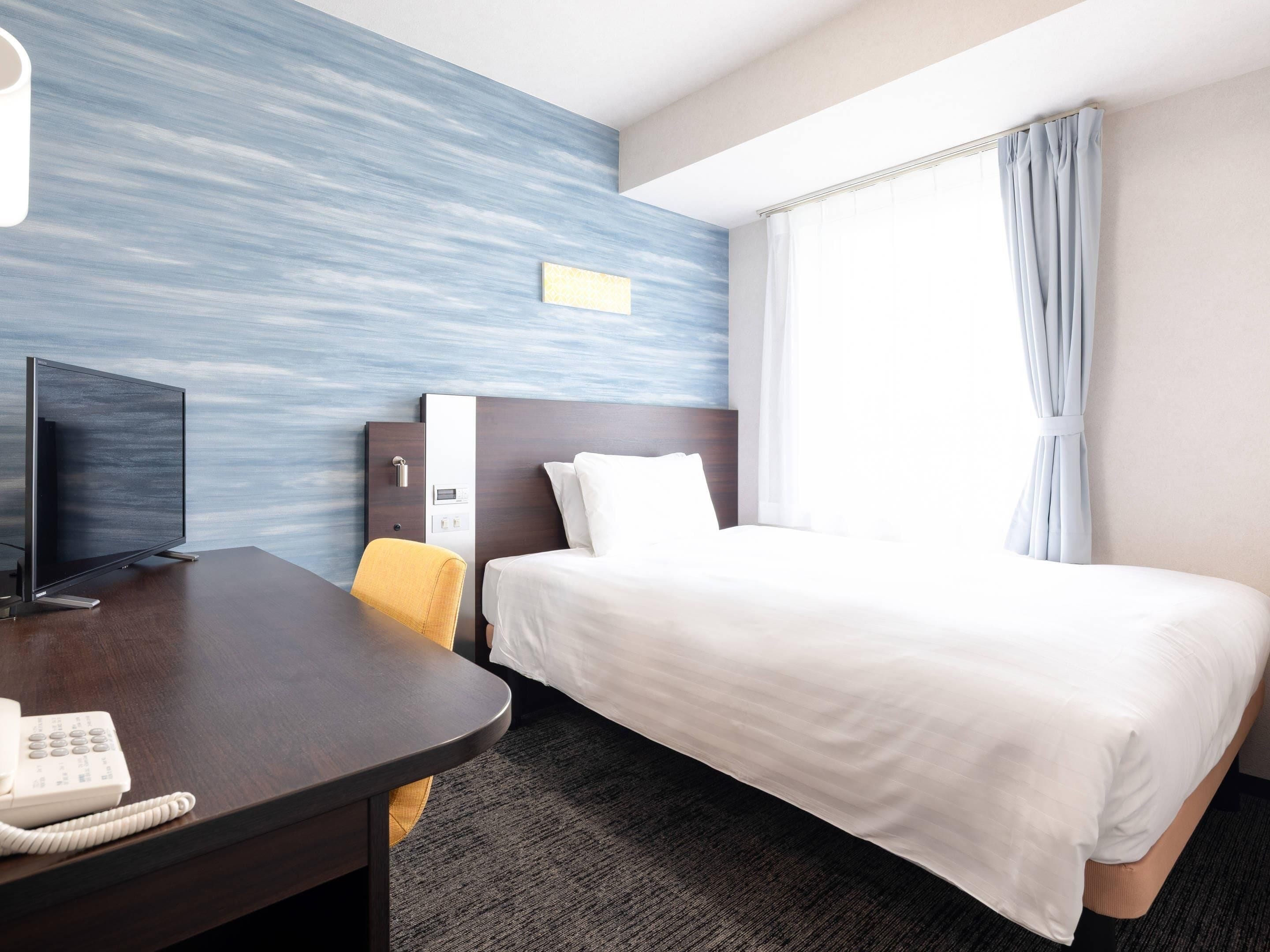 Room, 1 Double Bed, Non Smoking | Desk, laptop workspace, blackout drapes, free WiFi